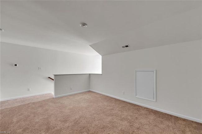 2011 Chartwell Dr, House attached with 3 bedrooms, 3 bathrooms and null parking in Newport News VA | Image 28