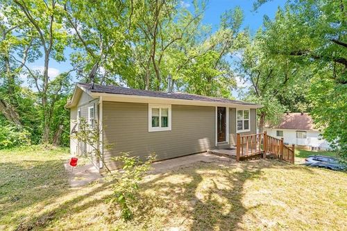 222 N 12th St, Kansas City, KS, 66102-5166 | Card Image