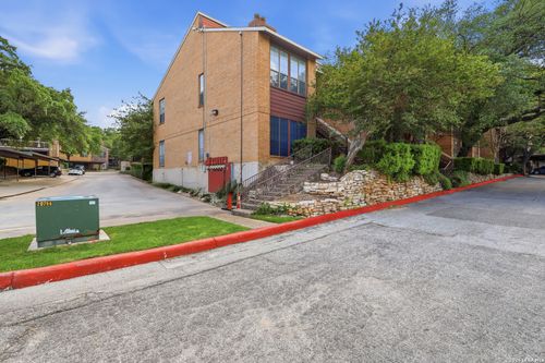 258-8633 Datapoint Dr, San Antonio, TX, 78229-3255 | Card Image