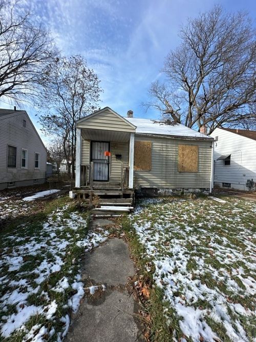 18443 Braile St, Detroit, MI, 48219-2507 | Card Image