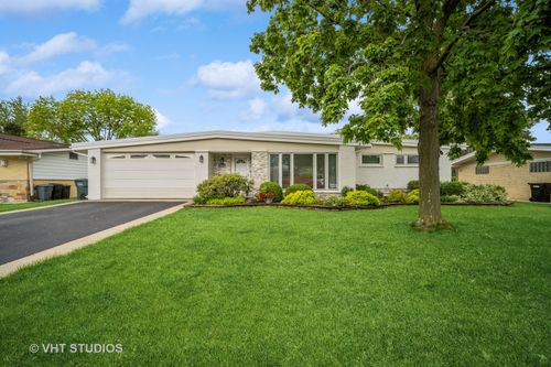 5654 N Manor Ln, Chicago, IL, 60631-2919 | Card Image