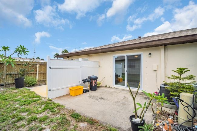 Outdoor Patio | Image 12