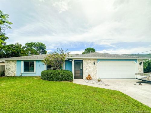 2433 Se Hallahan St, Port St Lucie, FL, 34952-7241 | Card Image