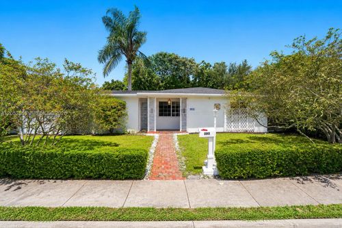 3945 Sw 61st Avenue, Miami, FL, 33155 | Card Image