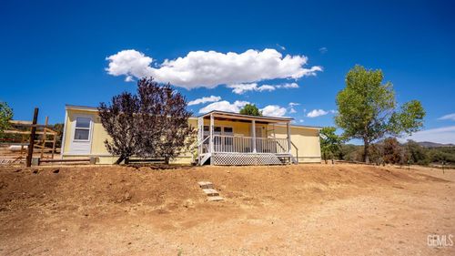 12815 Umtali, Tehachapi, CA, 93561 | Card Image