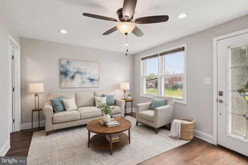 542 Lucia Ave, BALTIMORE, MD, 21229-4514 | Card Image