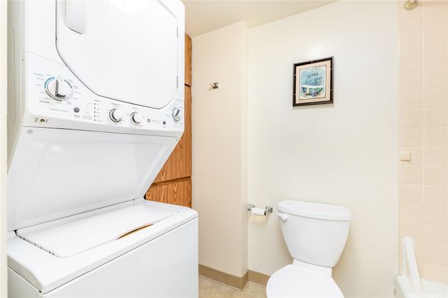 APT-1503 - 98-402 Koauka Loop, Condo with 1 bedrooms, 1 bathrooms and 1 parking in Aiea HI | Image 10