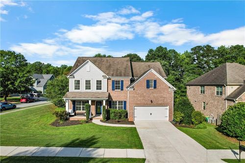 109 Hale View Cir, Canton, GA, 30114-9776 | Card Image