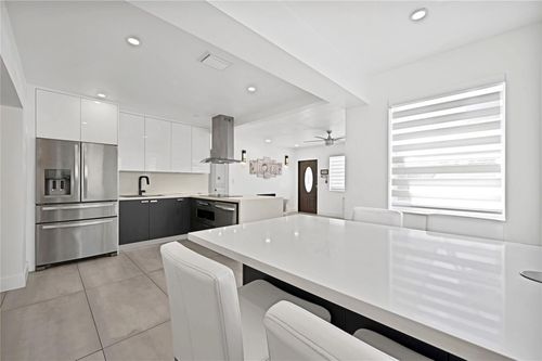 2339 Taft St, Hollywood, FL, 33020-2642 | Card Image