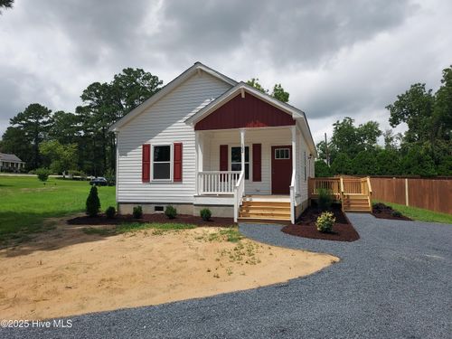 102 Lincoln Ave, Carthage, NC, 28327-9822 | Card Image