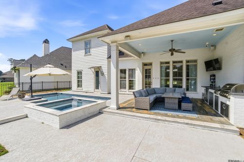 9421 Saint Andrews Ct, Denham Springs, LA, 70726-6493 | Card Image