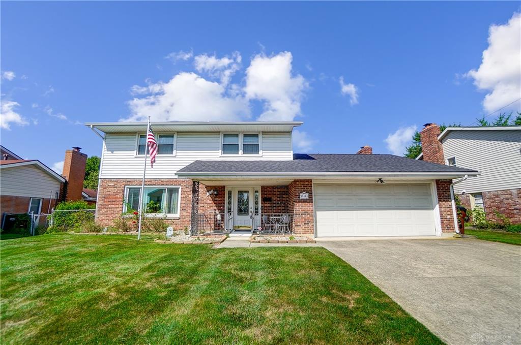 Burchwood Dr, Fairborn, OH 45324