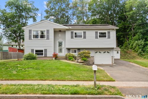 140 Flower Dr, Hamden, CT, 06518-2400 | Card Image