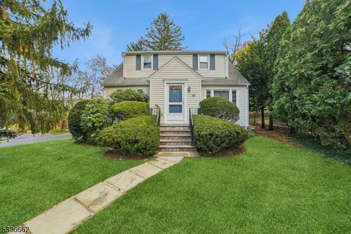 170 Short Hills Ave, Springfield, NJ, 07081-1639 | Card Image