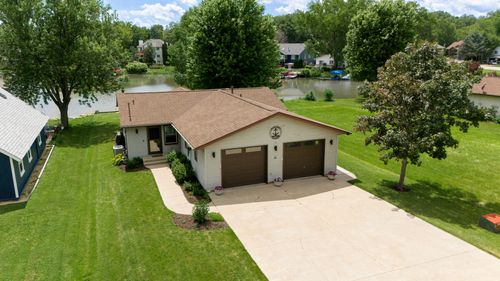 1106 Candlewick Dr Ne, POPLAR GROVE, IL, 61065-8926 | Card Image