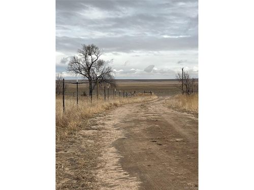 2101 Behrens Rd, Byers, CO, 80103 | Card Image