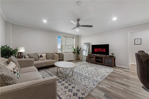 15j-300 Peachtree Street Ne, Atlanta, GA, 30308 | Card Image
