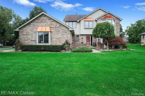 61653 Glenwood Trl Trail, Washington Township, MI, 48094 | Card Image