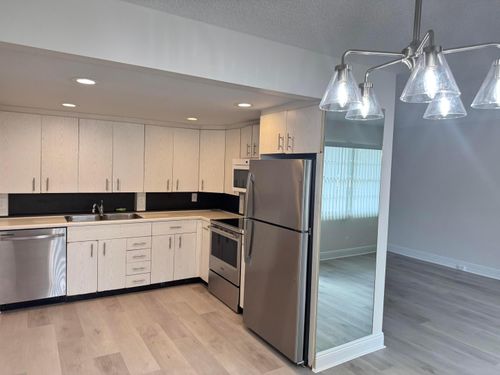 c-2039 Rexford C, Boca Raton, FL, 33434-4561 | Card Image