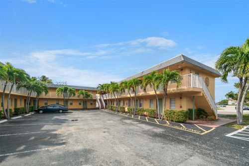27-4081 N Dixie Hwy, Oakland Park, FL, 33334-3080 | Card Image
