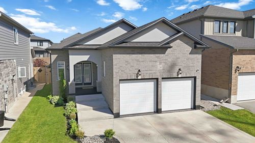 2344 Constance Ave, London, ON, N6M0G5 | Card Image