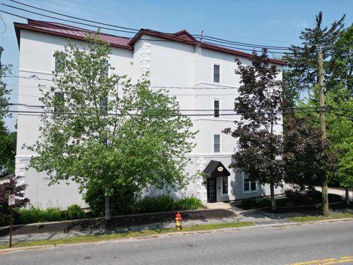 unit-205-96 River Rd, Manchester, NH, 03104-2900 | Card Image