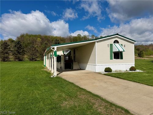 4325 Woodale Ave Se, Minerva, OH, 44657-8560 | Card Image