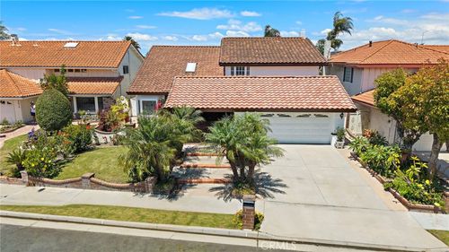 9889 Hamilton Ave, Fountain Valley, CA, 92708-5117 | Card Image