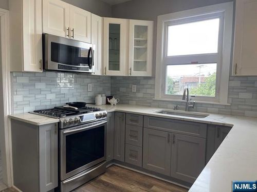 125 Marsellus Pl, Garfield, NJ, 07026-1873 | Card Image