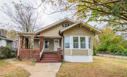 3000 Linden Ave, Knoxville, TN, 37914-4511 | Card Image