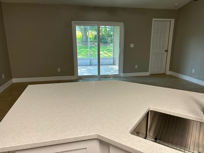 912 Park Valley Cir, House other with 4 bedrooms, 2 bathrooms and null parking in MINNEOLA FL | Image 8