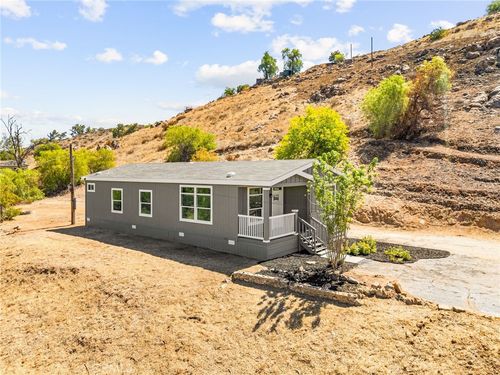 26980 Peach St, Perris, CA, 92570-7045 | Card Image