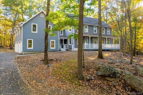 39 Whittier Hills Rd, North Salem, NY, 10560-3409 | Card Image