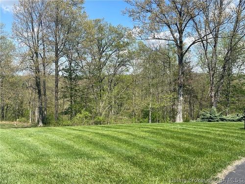 581 S Indian Cave Rd, Madison, IN, 47250-9202 | Card Image