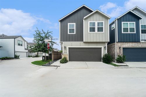 4101 Split Ivy Dr, Houston, TX, 77080-2134 | Card Image