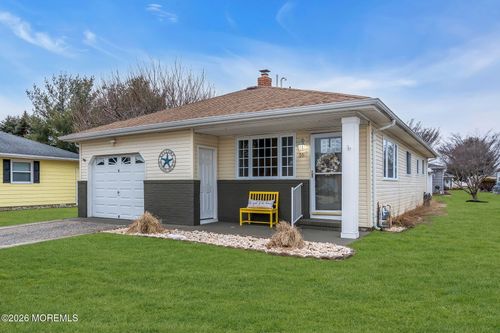 16 San Juan Ct, Toms River, NJ, 08757-4115 | Card Image