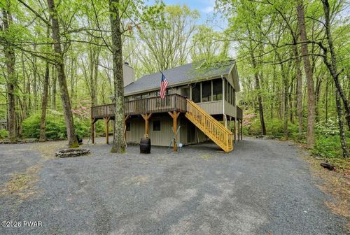 143 Rainbow Dr, Lackawaxen, PA, 18435-7800 | Card Image