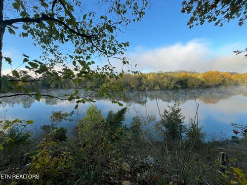 176 Lakewood Estates Ln, Harriman, TN, 37748-4253 | Card Image