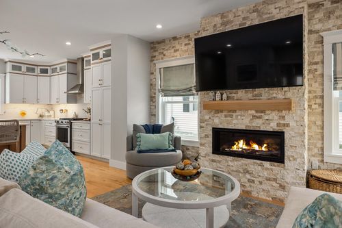 1230 Islington St, Portsmouth, NH, 03801-4226 | Card Image