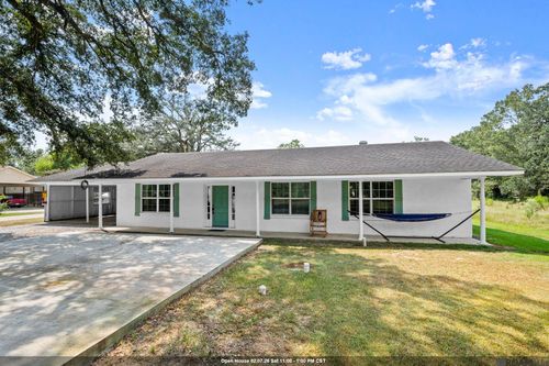 17805 Greenwell Springs Rd, Greenwell Springs, LA, 70739-4713 | Card Image