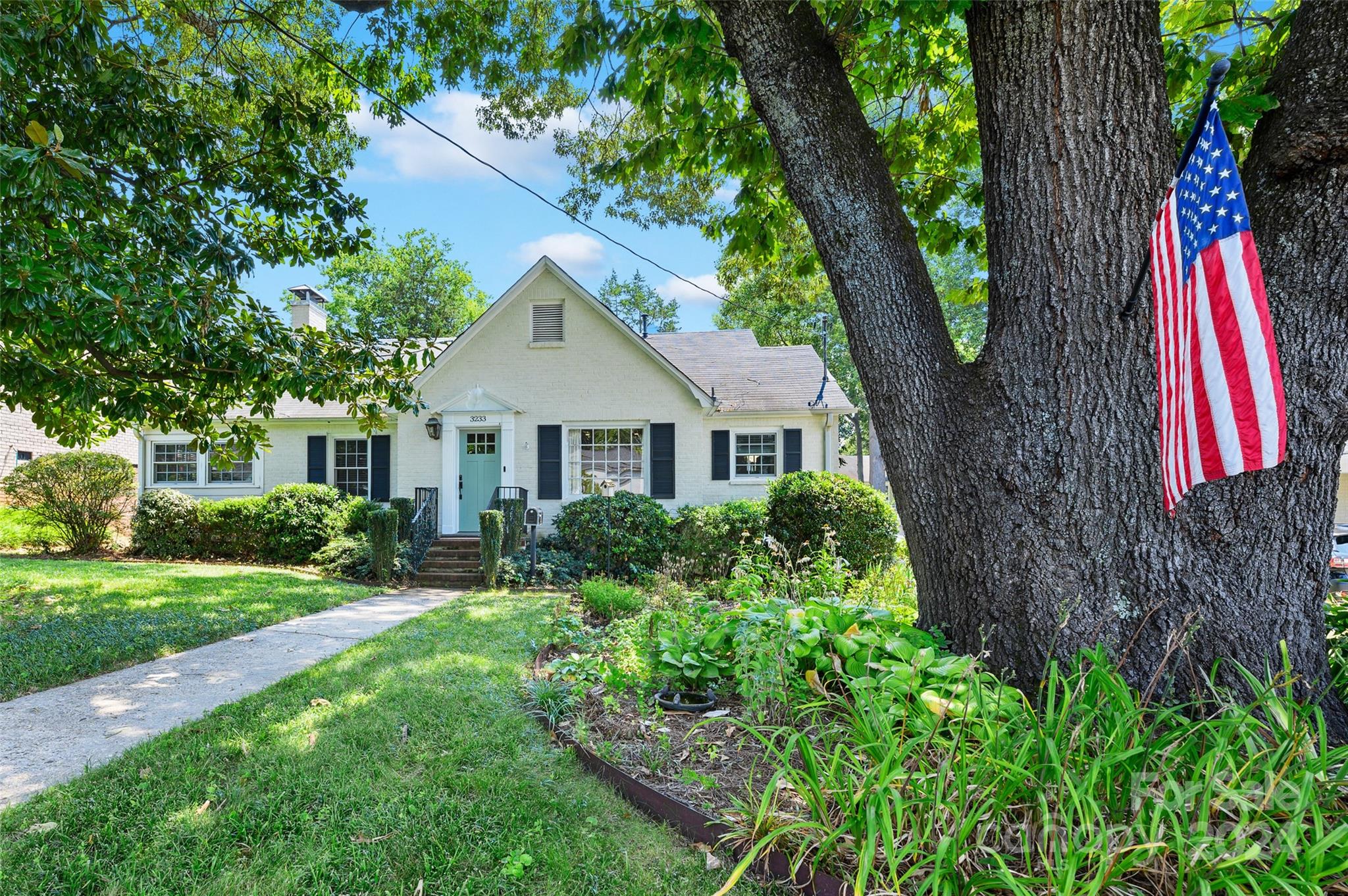 Pinehurst Pl, Charlotte, NC 28209