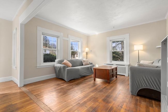 52 Pleasant St, House other with 3 bedrooms, 2 bathrooms and 2 parking in Franklin MA | Image 6