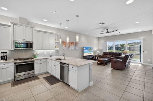 28532 Lobos Cir, BONITA SPRINGS, FL, 34135-9125 | Card Image