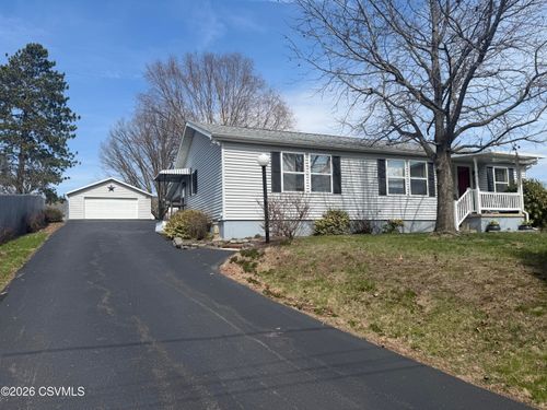 1611 1st Ave, Berwick, PA, 18603-1505 | Card Image