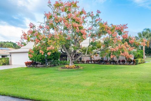 3333 Se Fairway E, Stuart, FL, 34997-6161 | Card Image