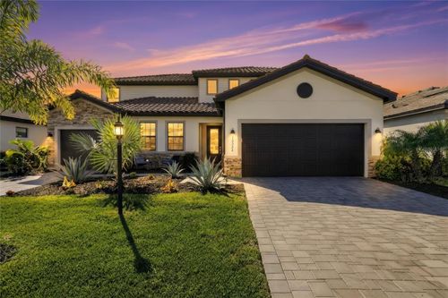 15532 White Linen Dr, Bradenton, FL, 34211-1581 | Card Image