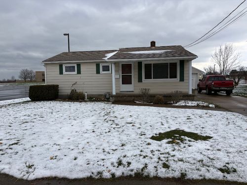 1115 Lake St, Girard, PA, 16417-1015 | Card Image