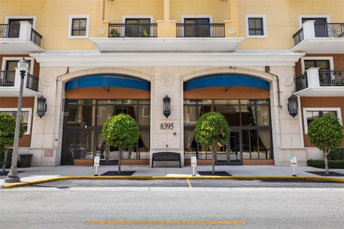 apt-320-8395 Sw 73rd Ave, Miami, FL, 33143-7527 | Card Image