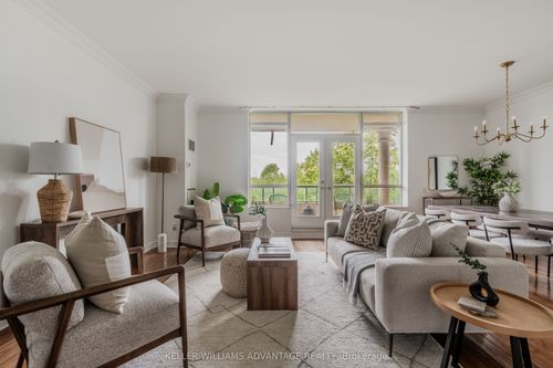 321-9 Boardwalk Dr, Toronto, ON, M4L6T1 | Card Image