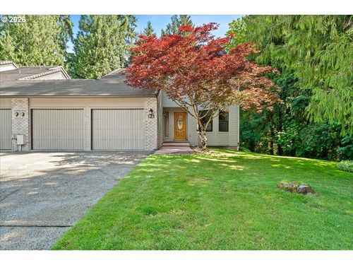 p1-3300 Ne 164th St, Ridgefield, WA, 98642-8949 | Card Image
